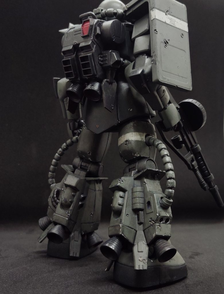 派手な色の専用機より無名のベテランが乗る一般機の方が好きなのでかなり地味です笑