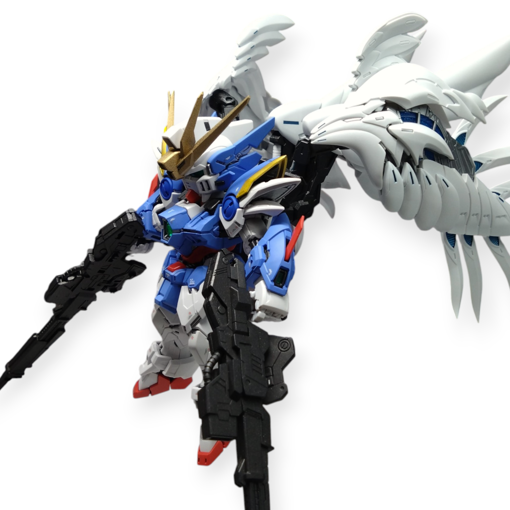 ウィングが最高にカッコイイです。横に広げるより後ろに流れる感じが好き🩷