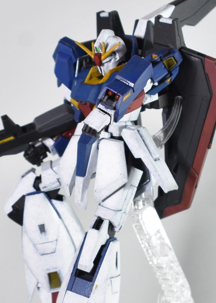 キットはHGUC。今回は素組みのまま塗装のみ行いました。