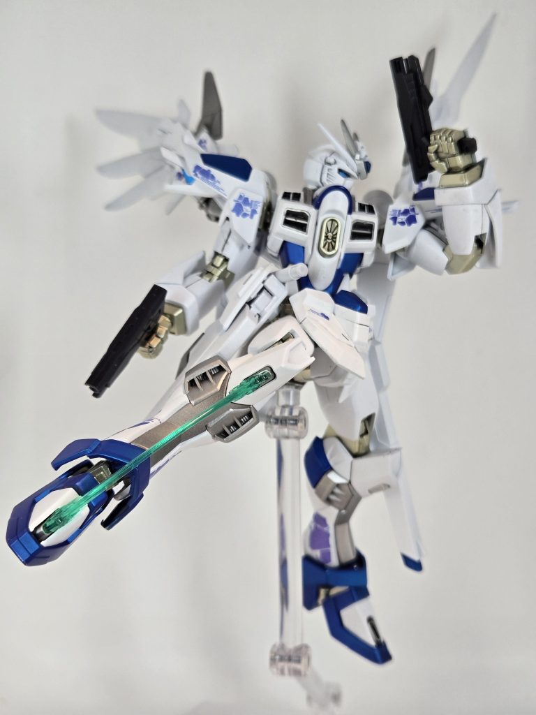 脚部はインジャ弐式のものを使用したので脚部サーベルも勿論使用可能。