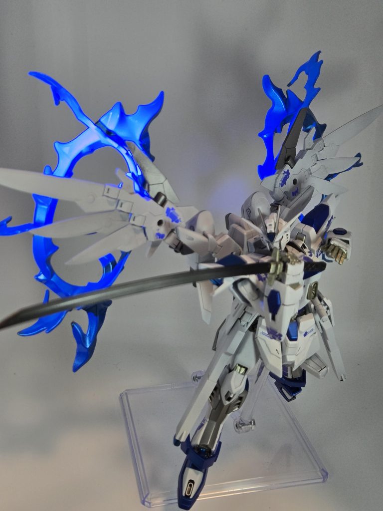 エフェクトとデカールはブラックライトに反応します！