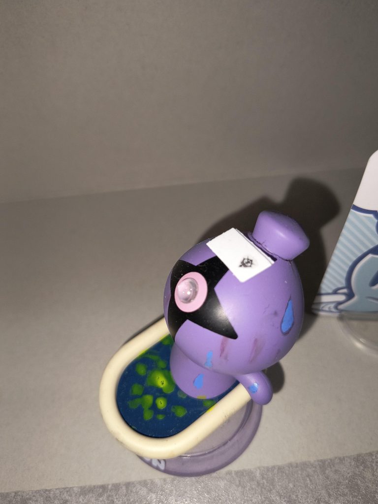 タオルは当然ジオン製。そして、黄色い点々は、子供がやってくれた。曰く、レモン風呂らしい(gundam-kao6)