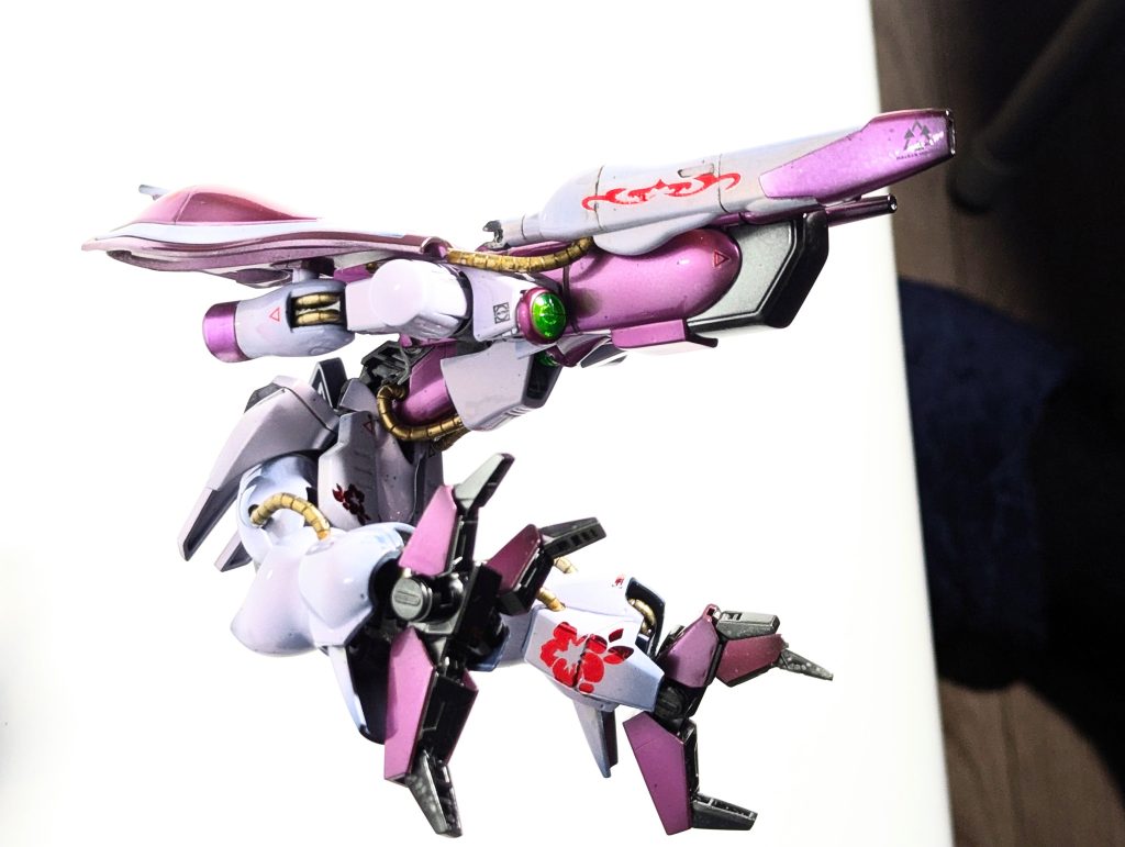 ガブスレイもガザCも、この飛行形態が好きです✨猛禽を思わせる鉤爪付きの足がカッコいいなと思います😸