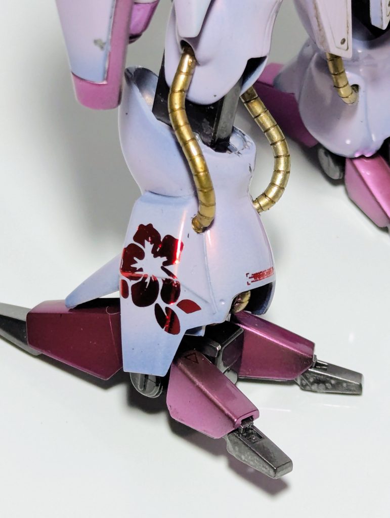 まおさんのように花をあしらってみました🌹アツボーさんの動力パイプにオイル流し込み、早速パクらせて頂きました🙏