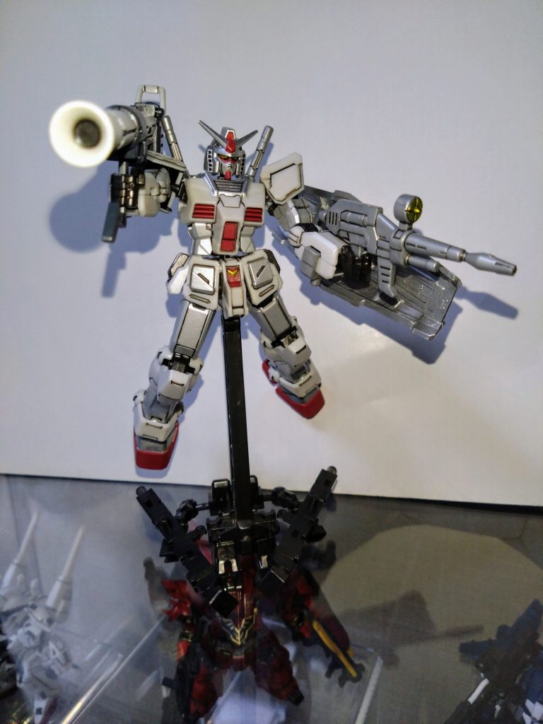 ビームライフルにはGXメタルイエロー、ハイパーバズーカにはGXメタルレッドを使用しました。