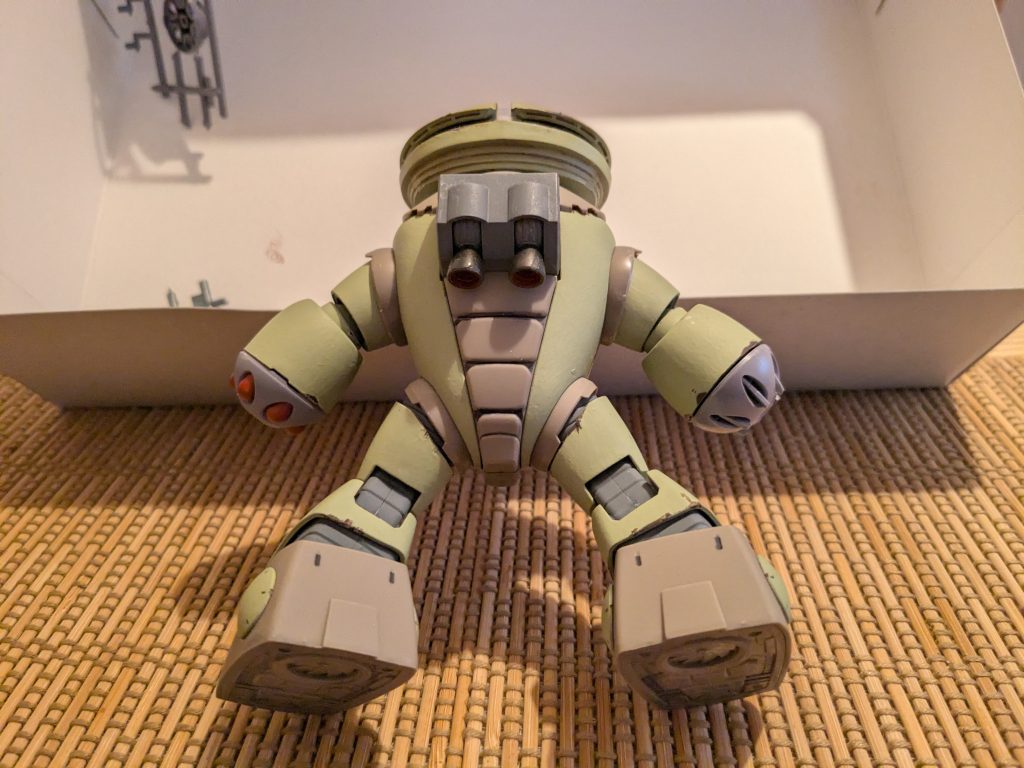 お見苦しい背景で恐れ入ります。撮影ブース欲しくなりますね。とにかく、これから日記的にスローペースで投稿していこうと思います。見応えのある作品が作れるように、頑張ります。