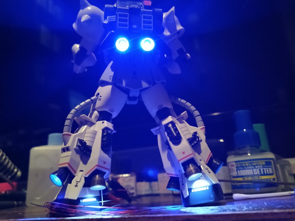 バックパックはブルー