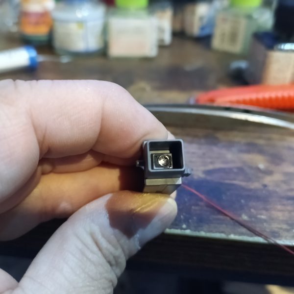 銃口は久々に砲弾タイプのグリーン👍スコープにはブルーを入れました👍‼️（2枚目）