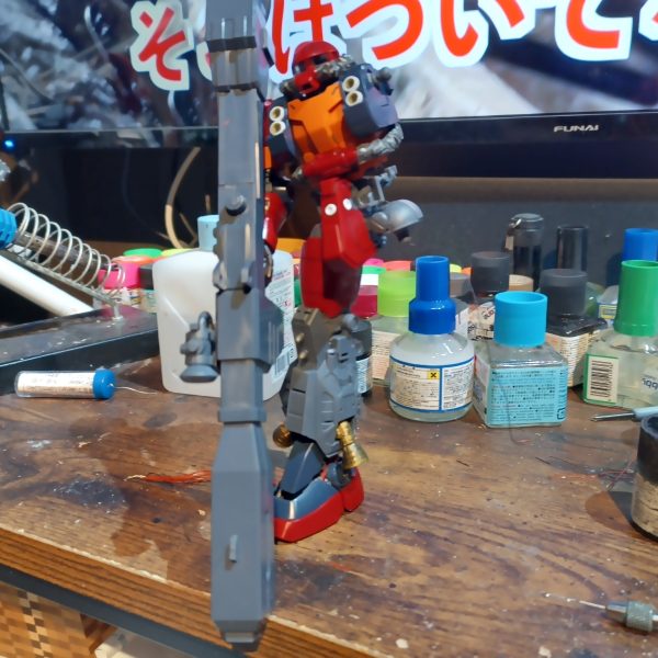 実は膝のカバービニールを紛失してしまい、パーツ取寄せのため、一時中断です😱😅💦💦（2枚目）