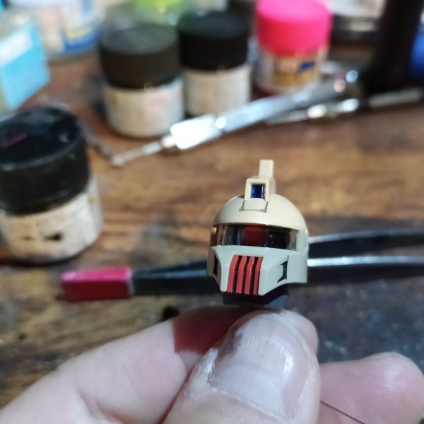 サイコザクのビニールパーツが届くまでザクキャノンを組みます😅💦実弾系機体ですがビーム兵器設定で組込みます😅💦💦額、後頭部のセンサーにはブルーを👍‼️（7枚目）