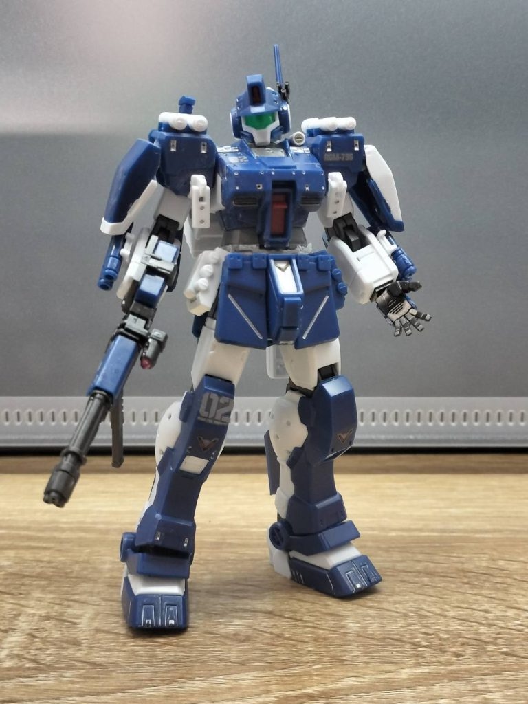 運営さんには見逃してもらいたいですが、大陸プラモです。正面から見ると鼻の下がグフくらい伸びてます（笑）