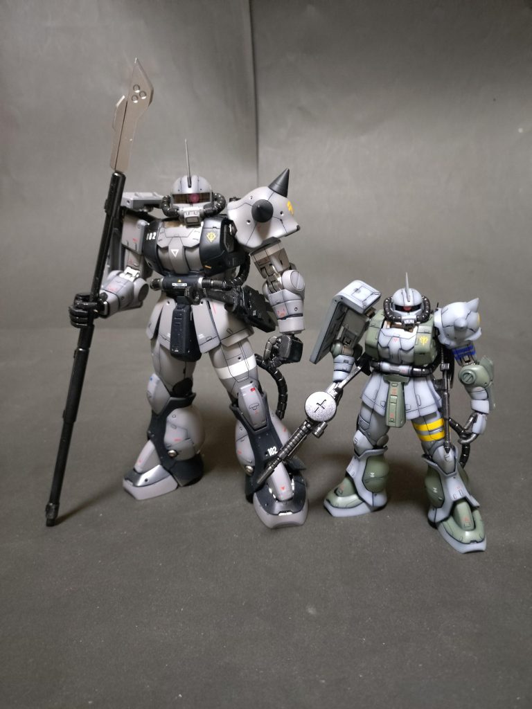 こんなイメージで塗装した零式艦上戦闘機のイメージのザク達