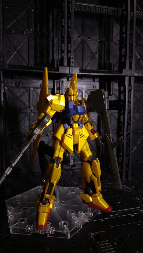 構えてる姿がスマートで良い