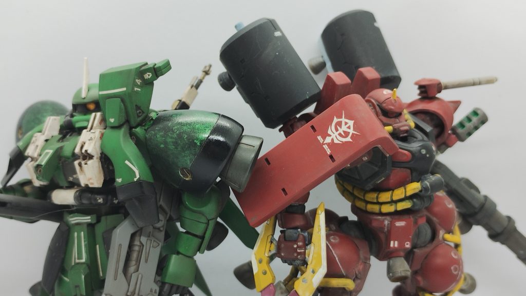 最後は、何年か前作った「シャアザク×ガーベラテトラ」とツーショット!以上、ありがとうございました!