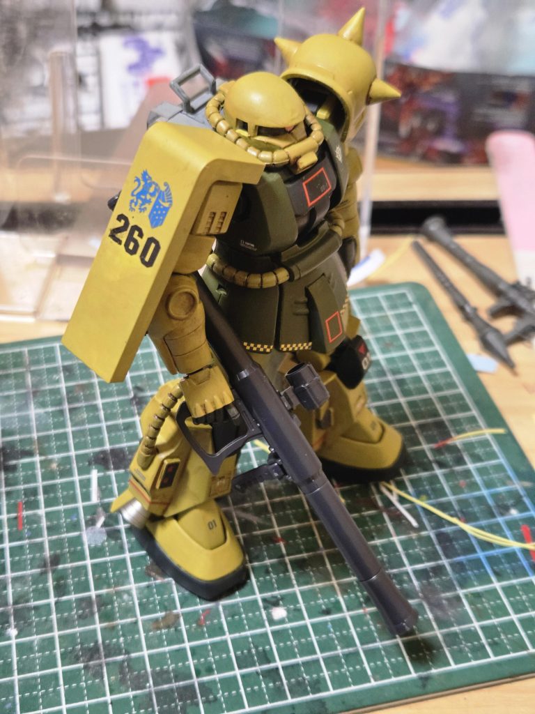 シールドのマークもそれっぽく見えそうなモノを…熱血のギャラるホルンのです