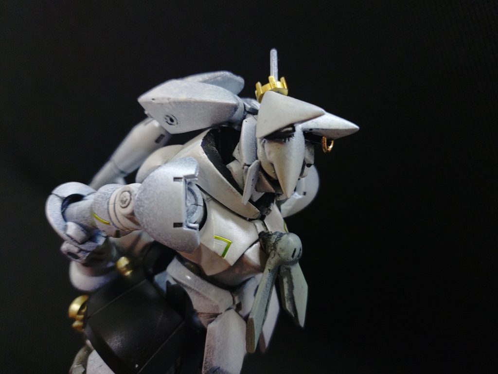 王冠を忘れていたので急遽作成してアンテナに引っ掛けてます（笑）