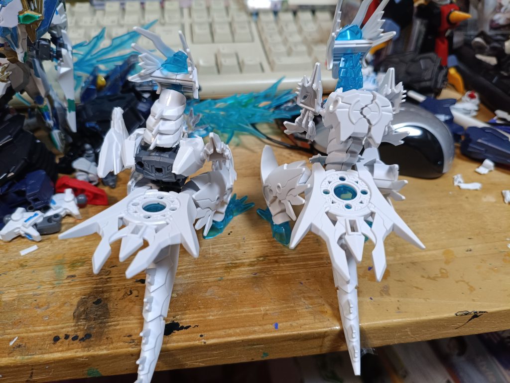 後　今もだけどまだ尻尾と羽がうまくボンドで接着できてません