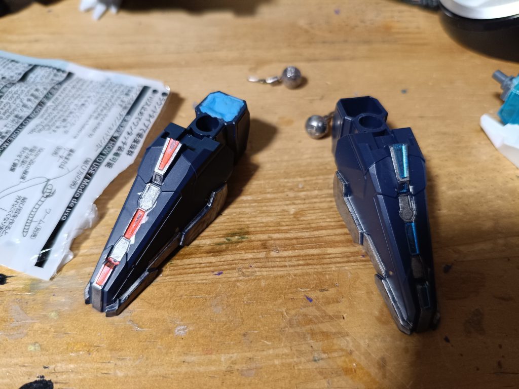 以上です　重りを入れて少しは安定した？と思うけどもしかしらブルーアイズストライクドラゴン本体の太もも当たりをなんとかしないとダメかも(；・∀・)