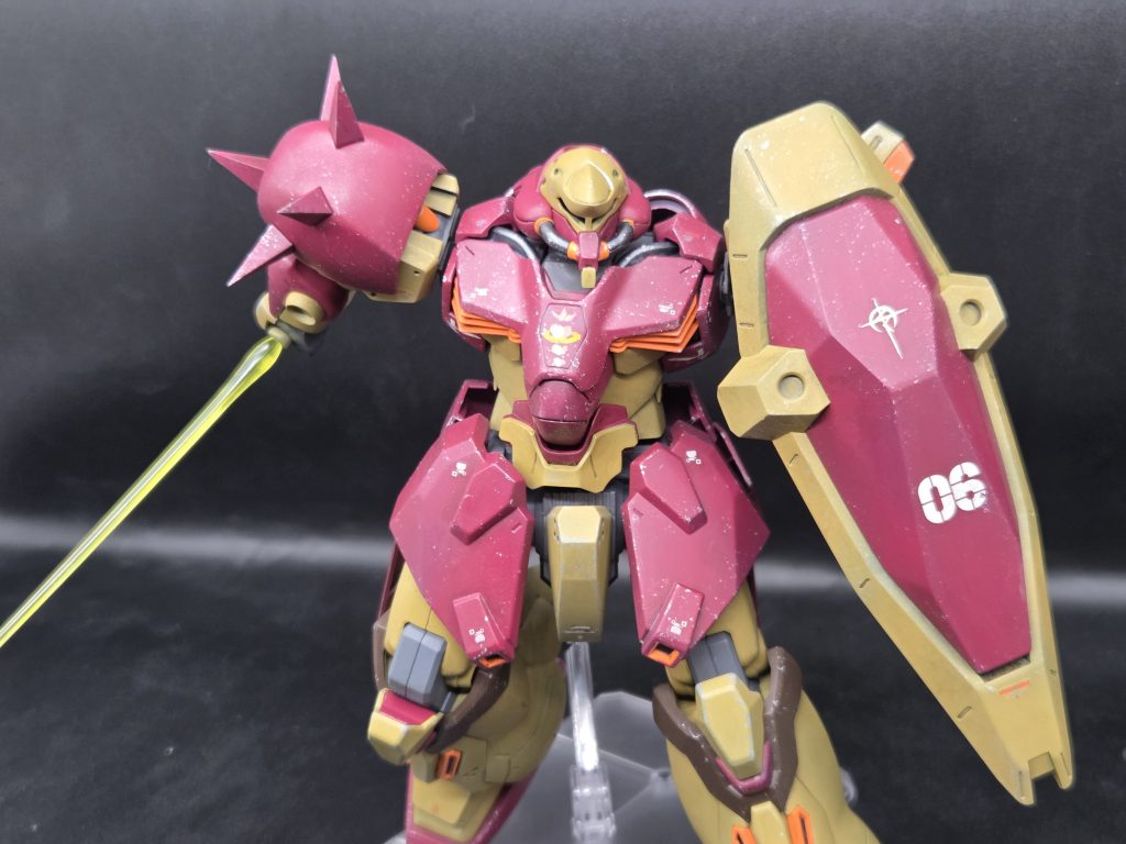 ハーラ機は、メッサー6ということでシールドに06のデカール貼ってます。