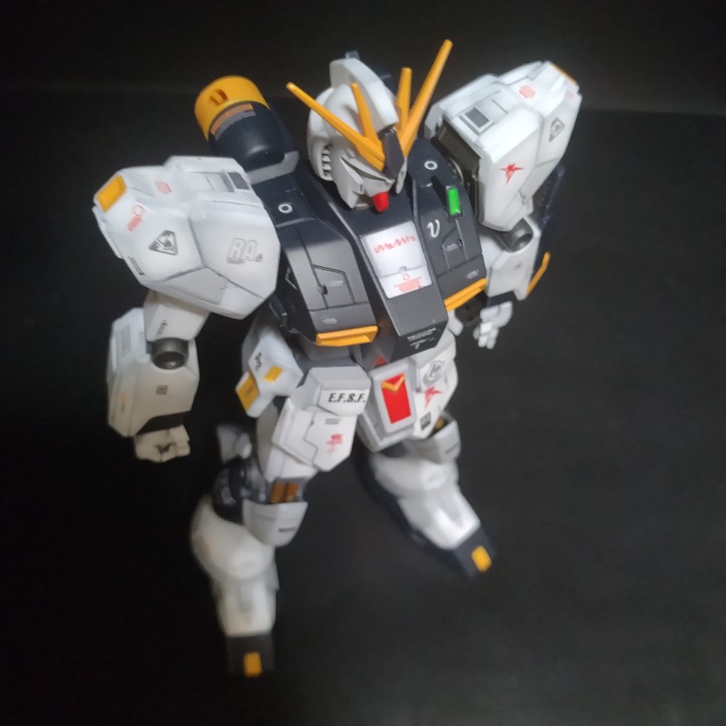 実は初めてHGのニューガンダムを作りました！😀キットの出来と内容は私的には、いたせりつくせりの良キットだと感じました！😄