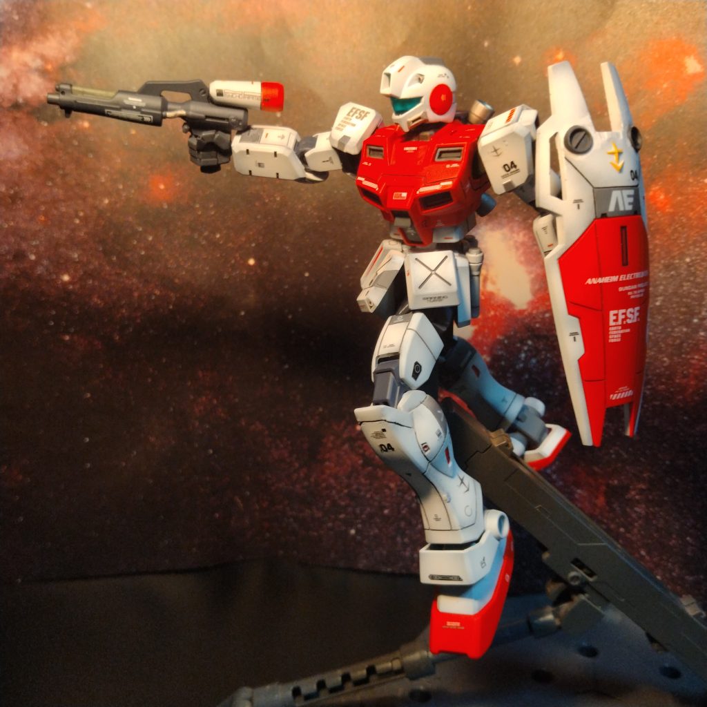 ビームガン?なんて言うのか分かりませんが!😄😄カラーリングを変えようか迷いましたが、取り敢えず、初めて作るので!なるべく説明書通りに塗装しました!😀