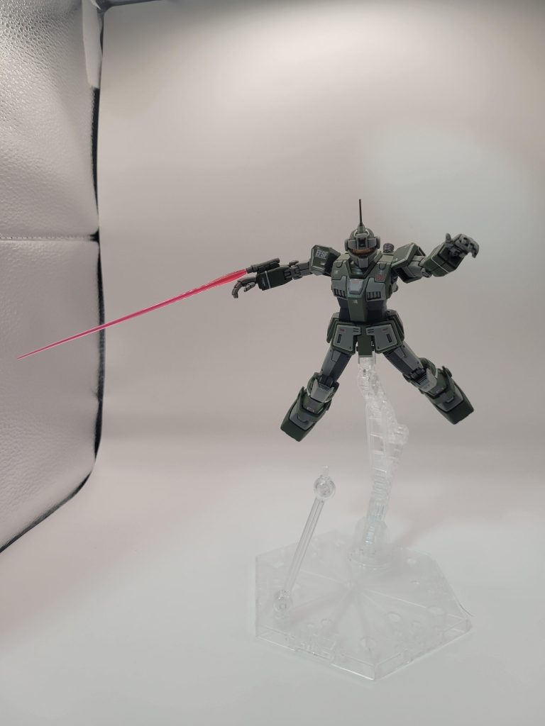 ボックスタイプのビームサーベルが好きなのですがポージングは難しい。