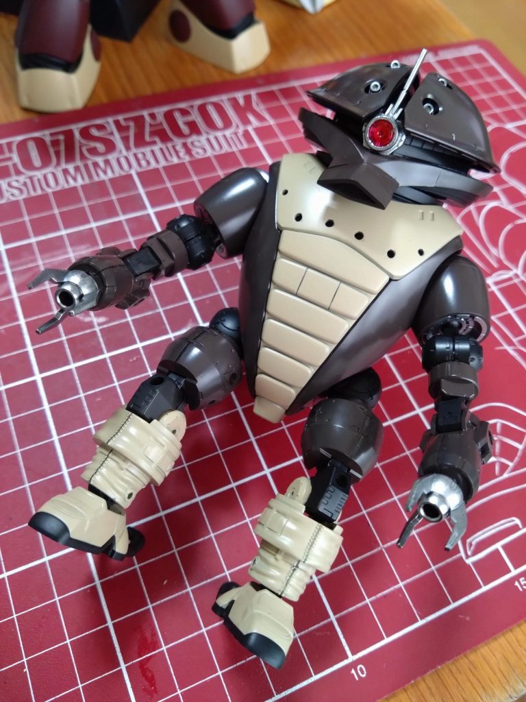 仮の仮。前掛け穴空けVer。色味もイマイチなのでここから塗り直し💧