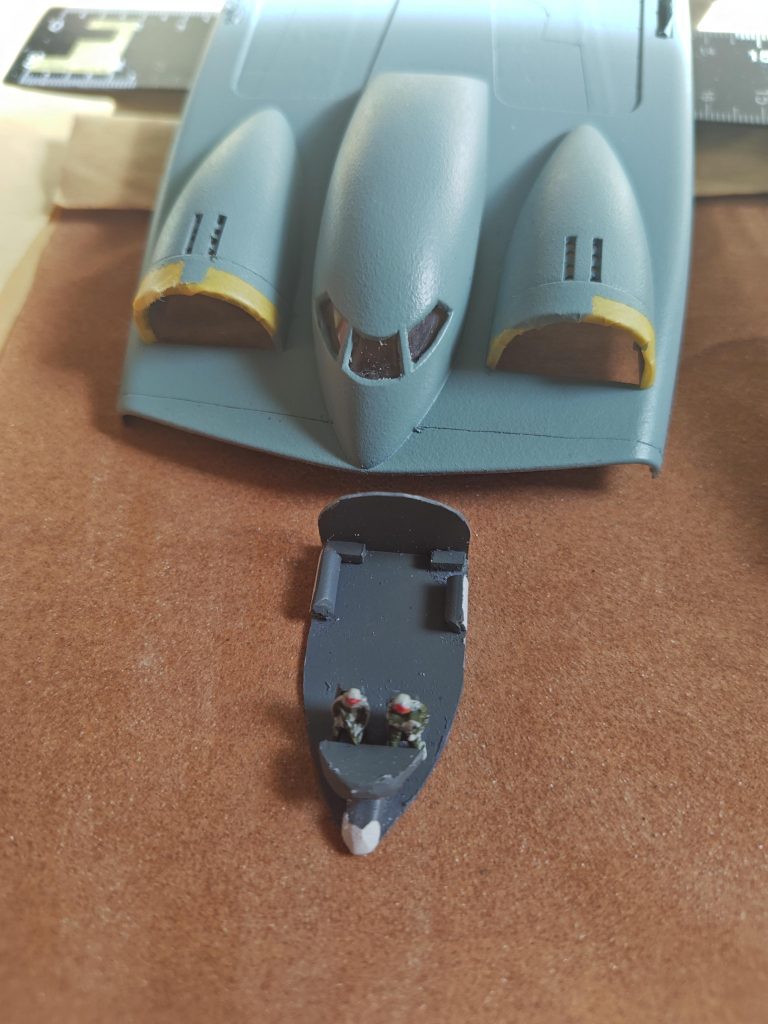 コクピット内部はもっと作り込む予定で後方をかなり空けてましたが、いざ仮組みしたら、中を覗けるのが少量だったので、今回はオミットしました。