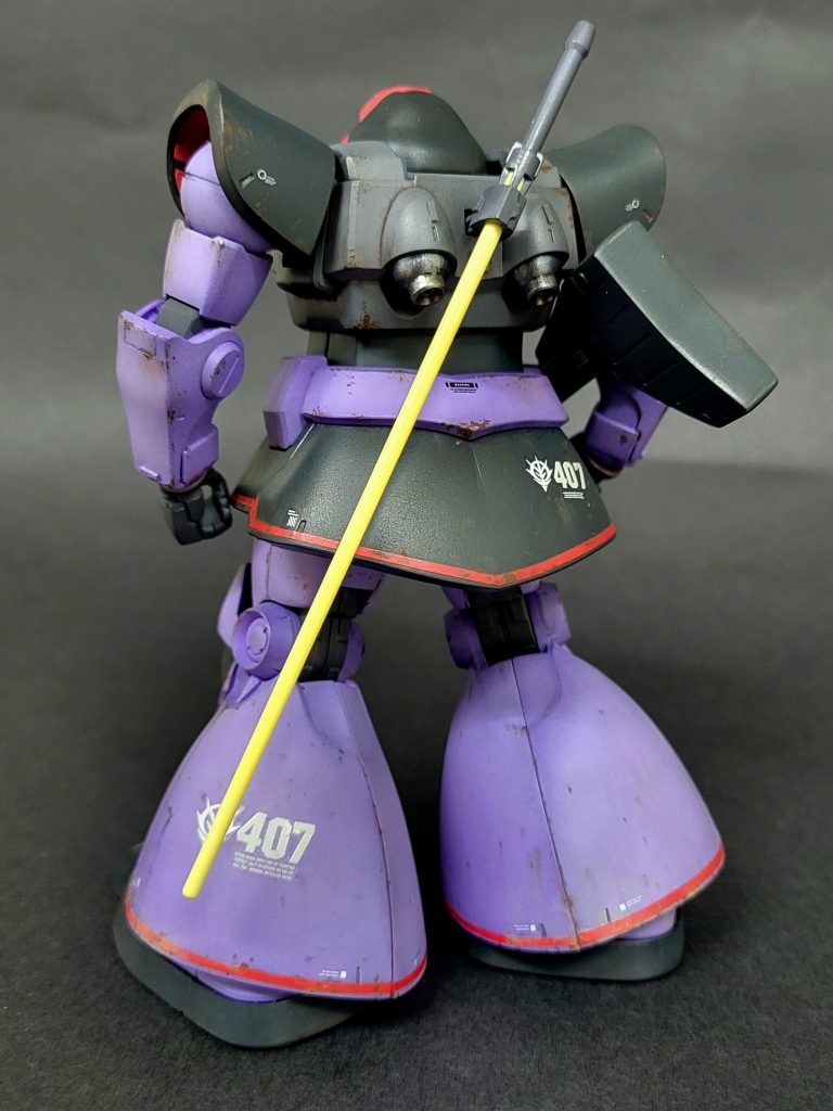 赤いラインはハセガワ“フィニッシュシート”を使用。