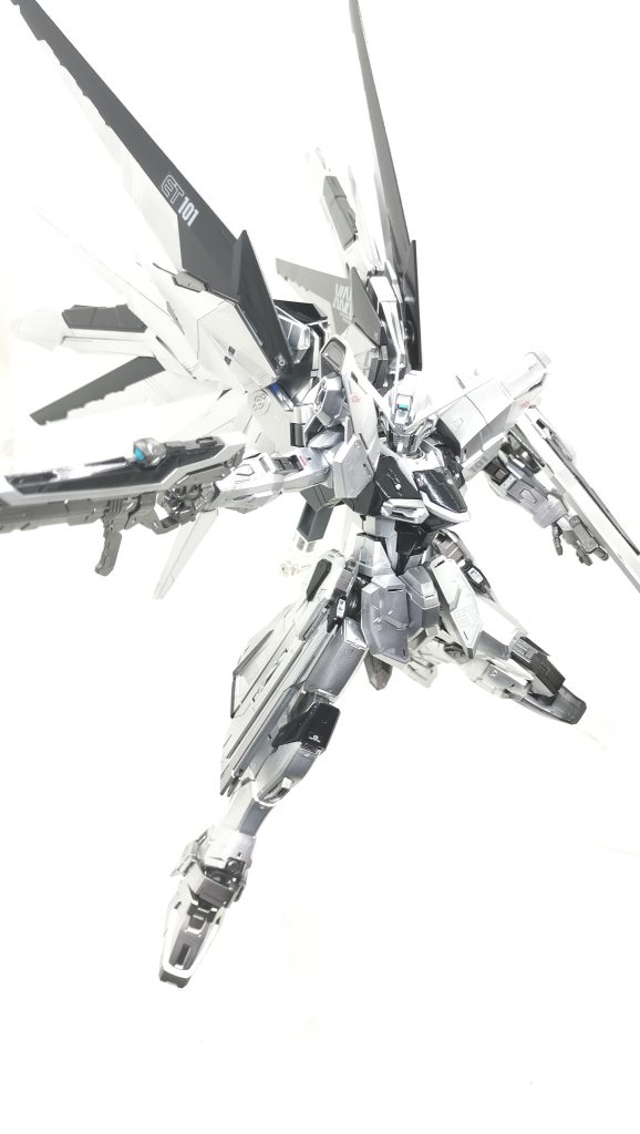 フリーダムガンダム–3枚目/制作者：かえる