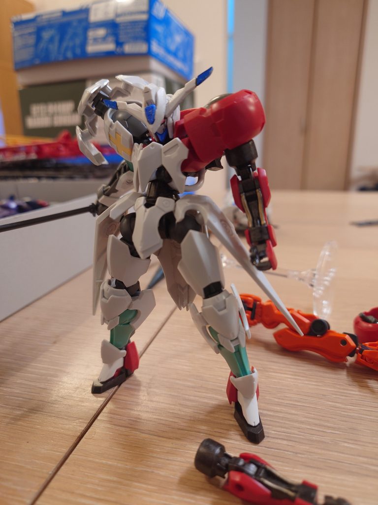 塗装前。アンテナ切らんでも良かったかもです。