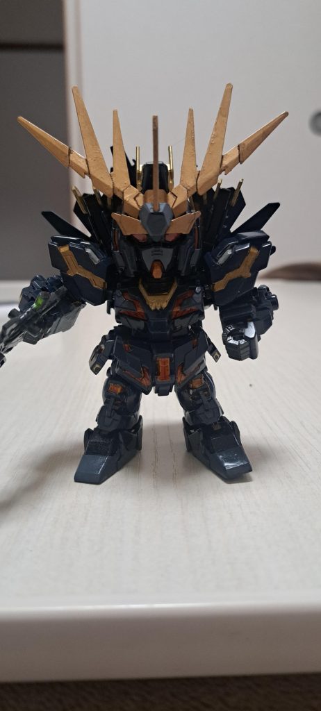 SDなので可動域は申し訳程度ですがこの小ささでもスタイル良、ディテール良、可愛さハナマル。このお値段で楽しめて眺めてニヤニヤ。こりゃホント我が家のSD増殖確実。またまたご覧頂きありがとうございました。