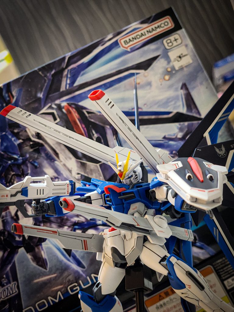 ハイマッハがうまくできない🤣笑制作工程アンテナシャープ化その他エッジ化スミイレ表面処理頬部2ミリ程カット社外デカールトップコートスムース艶消しのいつも簡単フィニッシュです🫡