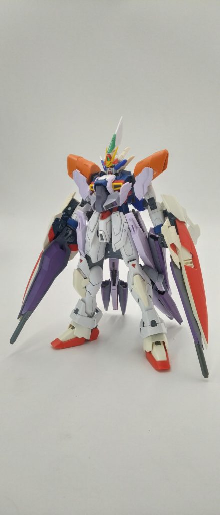 今回ミキシングしたパーツはトサカと肩はMGジン・両腕はMGWガンダムVerKaのシールド２個・腰のテイルスタビはHGマルコシアスで下腹のモノアイとファンネルはGレコのジャイオーンの胸部とビックハンドのツメ部分？使いましたWカラーリングはヌーヴェルをベースにガイアの風青とフェンネル部はハイニューMSパープルを使用しました！