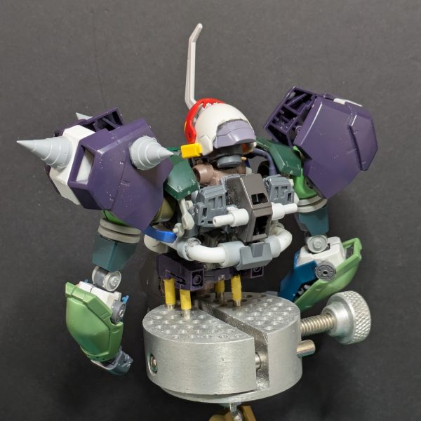 ケンプファーのキットを使わずに、ミキシングでケンプファーを作っています。（2枚目）