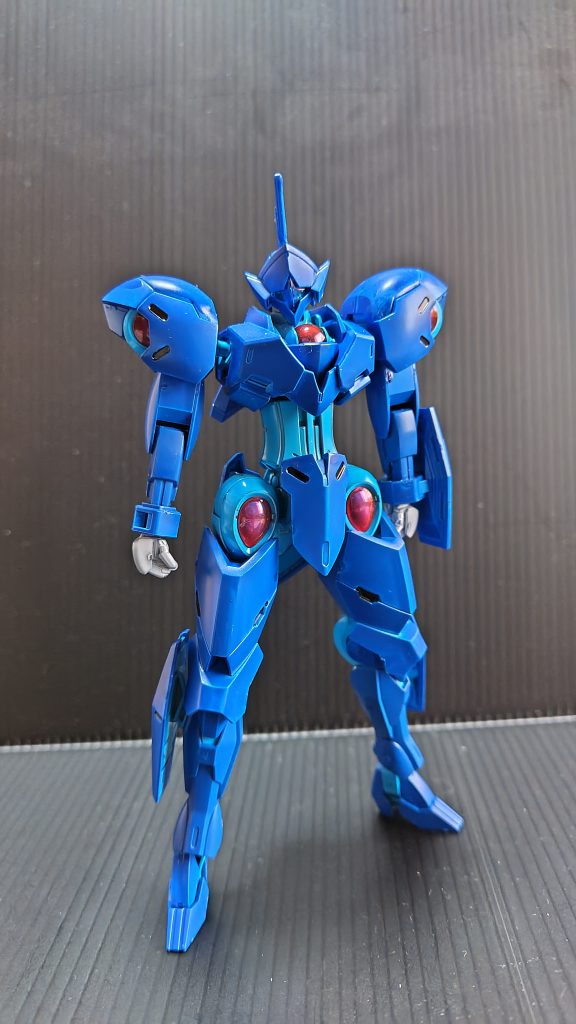 右手もジャンクになっていたミカエリスと次元ビルドナックル（丸型）とで再現