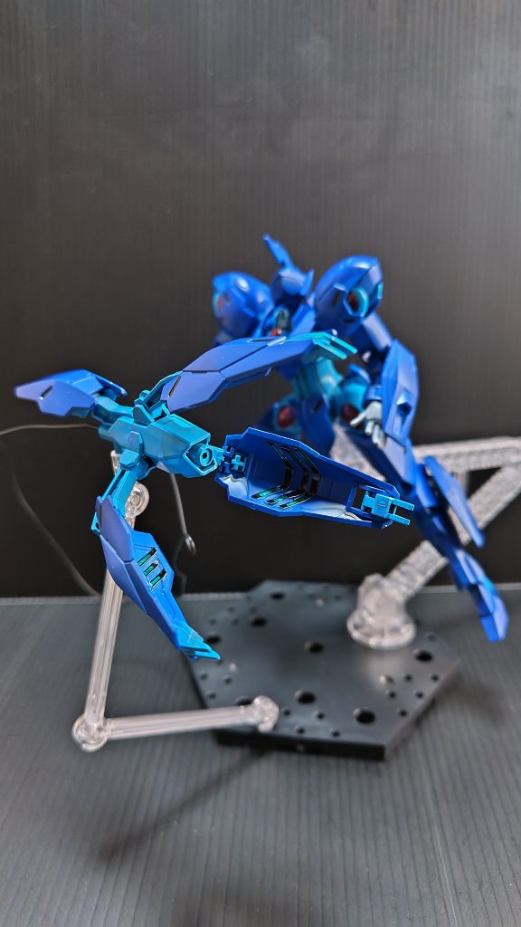 ミカエリスまんまなので右手飛ばせます