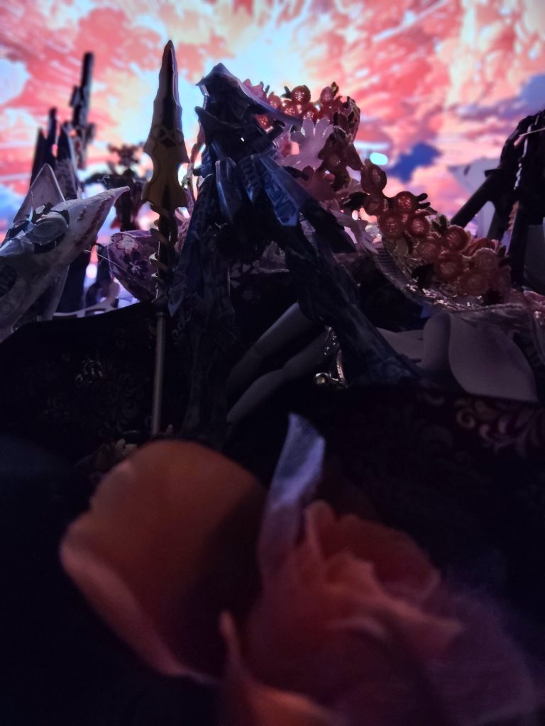 なるほど、親衛隊No,1は、着々と進めているようだな、、、、！