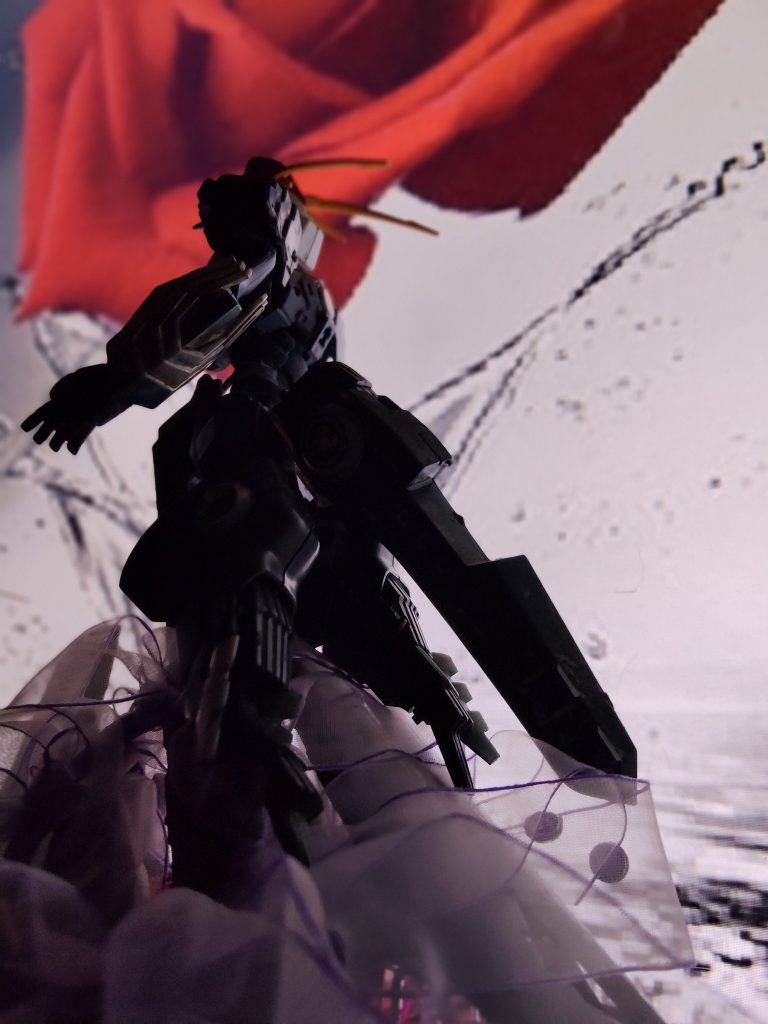 バラは薔薇は&nbsp;気高く咲いて&nbsp;バラは薔薇は美しく散る&nbsp;&nbsp;