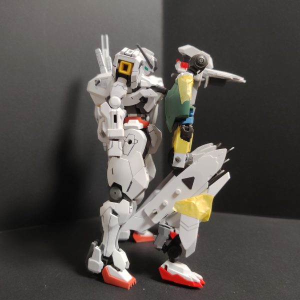 前回、変形後の頭の収納方法で困ってたけど収納はせずに顎？に当たる部分を機首の内側に下げることにしました。頭部はバルバトスのバックパックでセンサーの設定。前回理想がどうこう書いたけどとりあえず行けるとこまでやってみようということで強行制作(フレームの作り直しが面倒だっだけ)設定面はGN粒子がなんやら解決してくれることでしょう！大体の構造が決まったのであとは装飾や武装をやってきますちなみにアザトス(仮)は型式番号から取ってますGN-Xでジンクスと読む、と同じニュアンス（4枚目）