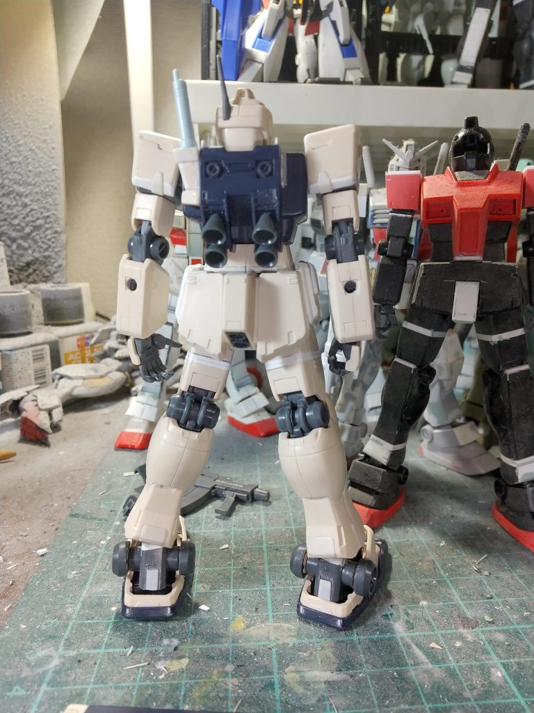 ビームサーベルのラックは丸ぽいのを馴染みある箱ぽくした。