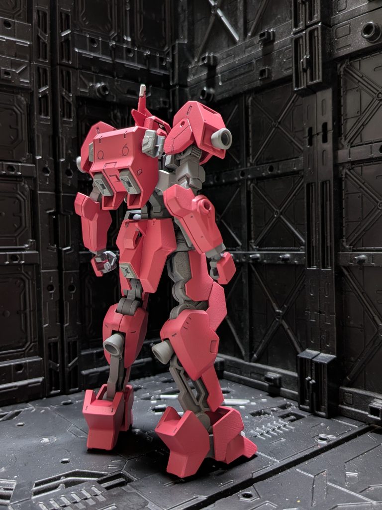 背中に鉄華団デカール貼ればよかったな〜