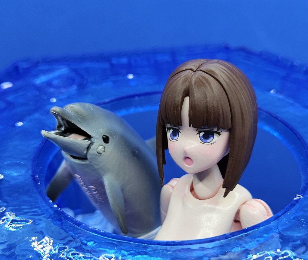 「あれは…サテライトシステムの！……誰かが…誰かが別のガンダムXを動かしているって言うのか！？」（Loreleiの海に続く）はい、以上ですFRSでアナザーコンに入れていいかわからなかったけど他にもFRSで参加している方々も居たようでやってみようかなキットを入手できたその日からずっとこれ最優先で制作してきましたFRSのキットにはまだここで言及してない遊べる要素がありましたが今回はみんなの脳を焼いた例のシーンの再現だけに絞りました例えば髪を解いたパーツと、この撮影に使った服なしボディと、そして培養槽プラモでLシステムを再現できるではないかと思っていますただしこの制作では目を閉じたデカールを貼らなかったので、眠ってるルチルの再現は無理かなーと、今回は諦めますもう1箱買おうと考えたこともあるんだけどそれだと未使用デカール倍増してしまうので本末転倒な気が……おゆまるで顔パーツ複製に挑戦してみようかな…？