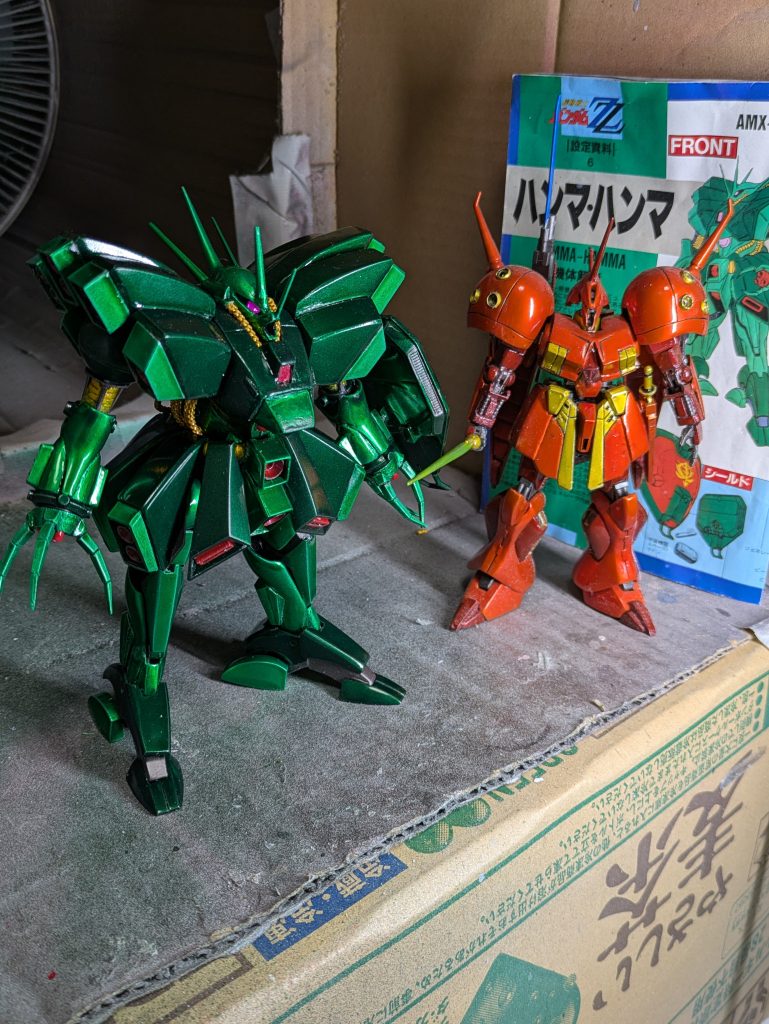 スタイルは、幅詰めと小型化、各関節が自作と、前回のRジャジャと同じ工程ですが、ほぼ全身に改造が必要だったので、フルスクラッチと大差なくなってしまいました。