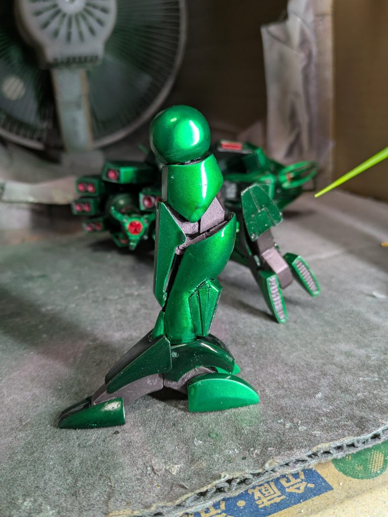 膝の構造は試行錯誤でした。