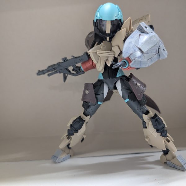 ちょっとレアキットな30МSライディラベースでМS少女作成中です。使用パーツは30Мシリーズの改造パーツメインでガンプラがあんまり使われて無い⋯元のМSがサイズ的に流用出来なそうだったんでとりあえず雰囲気とカラーリング誤魔化す感じになりそう。（2枚目）