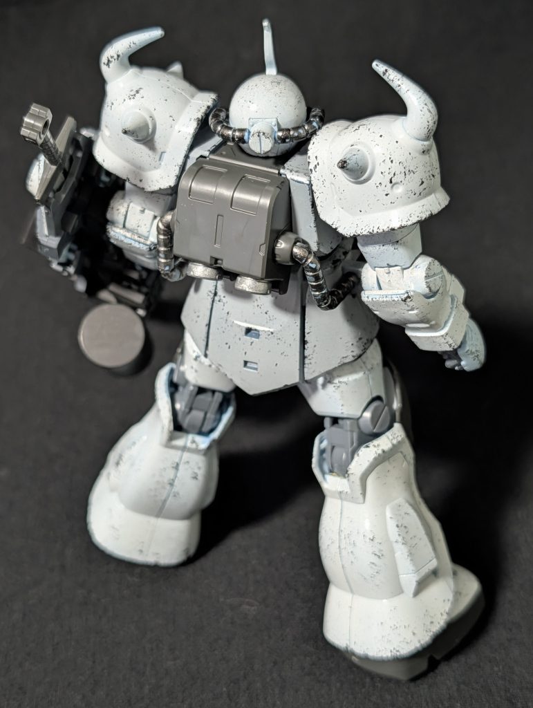 ショルダースパイクの形状も、正直実戦で役に立つか分かりませんが、男のロマンが具現化してます。