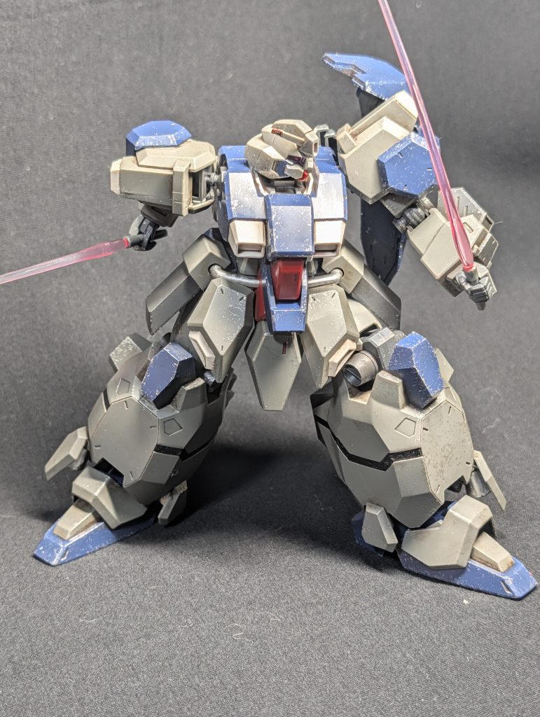 閃ハサのグスタフ・カールは新規造形の部分も多く可動域がもっとあるみたいですね。