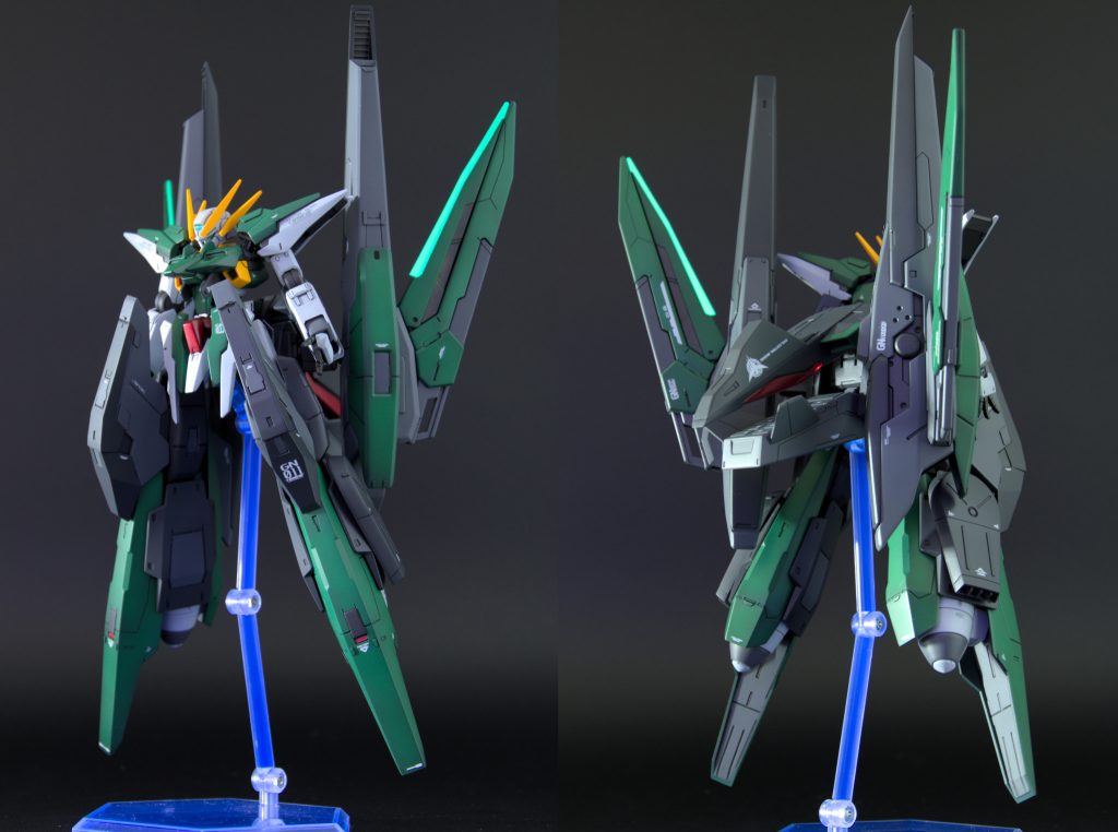 股関節の渋みが強いので脚部が巨大化してもふらつくことなく安定してポージングができますね。左右にボリュームが欲しかったのでジャンクパーツを追加してみました。顔は通常モードとマルートモードどちらも楽しみたかったので、頭部パーツの軸を短くして分解しやすくしました。マルートモードの顔が作れるのが最終決戦仕様の売りですが、バイザーのついてる通常顔の方が個人的には好みかな。こちらもS字立ちっぽくポージングできるように、腹部の干渉部分を削って前屈みの範囲を拡張してます。