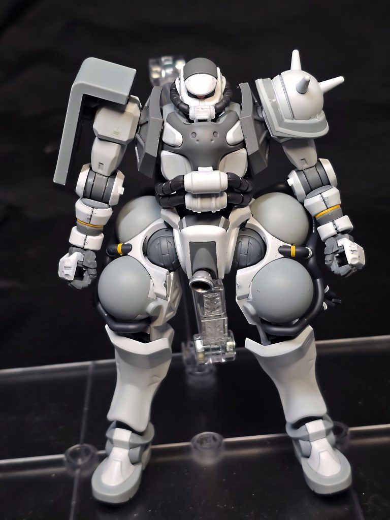 シン・マツナガ機風ということで白×グレーの組み合わせを軸に、グレーを複数種類用意することで単調にならないよう調整してみたつもりです。ただグレーがちょっと多すぎた印象もあるので、そこは反省。